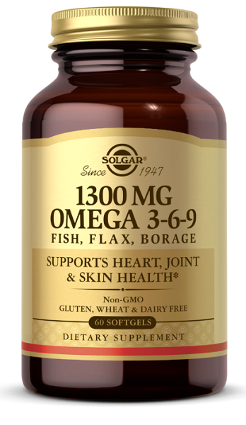 Un frasco de Solgar Omega 3-6-9 60 sgel, rico en ácidos grasos esenciales y destilado molecularmente.