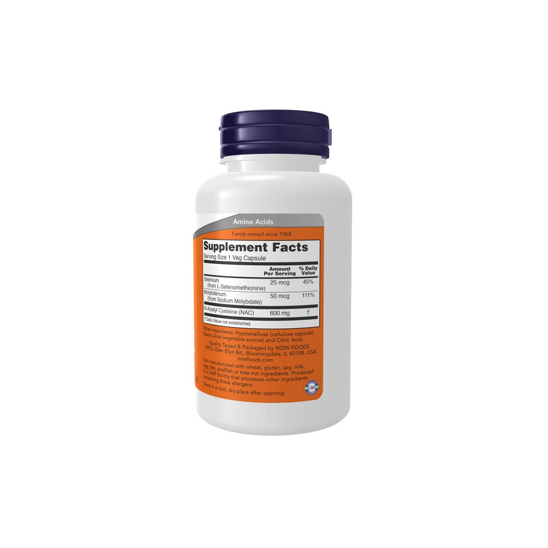 Un frasco de Now Foods Suplemento de N-Acetil Cisteína 600mg 250 Cápsulas Vegetales sobre fondo blanco, que promueve la salud del hígado.