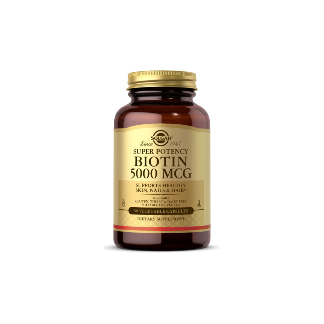 Un frasco de suplemento dietético de Solgar Biotin 5000 mcg Super Potency 50 V Caps.